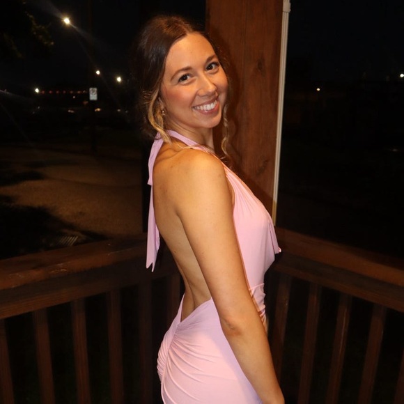 Meet your Posher, Julia - Picture 1 of 1